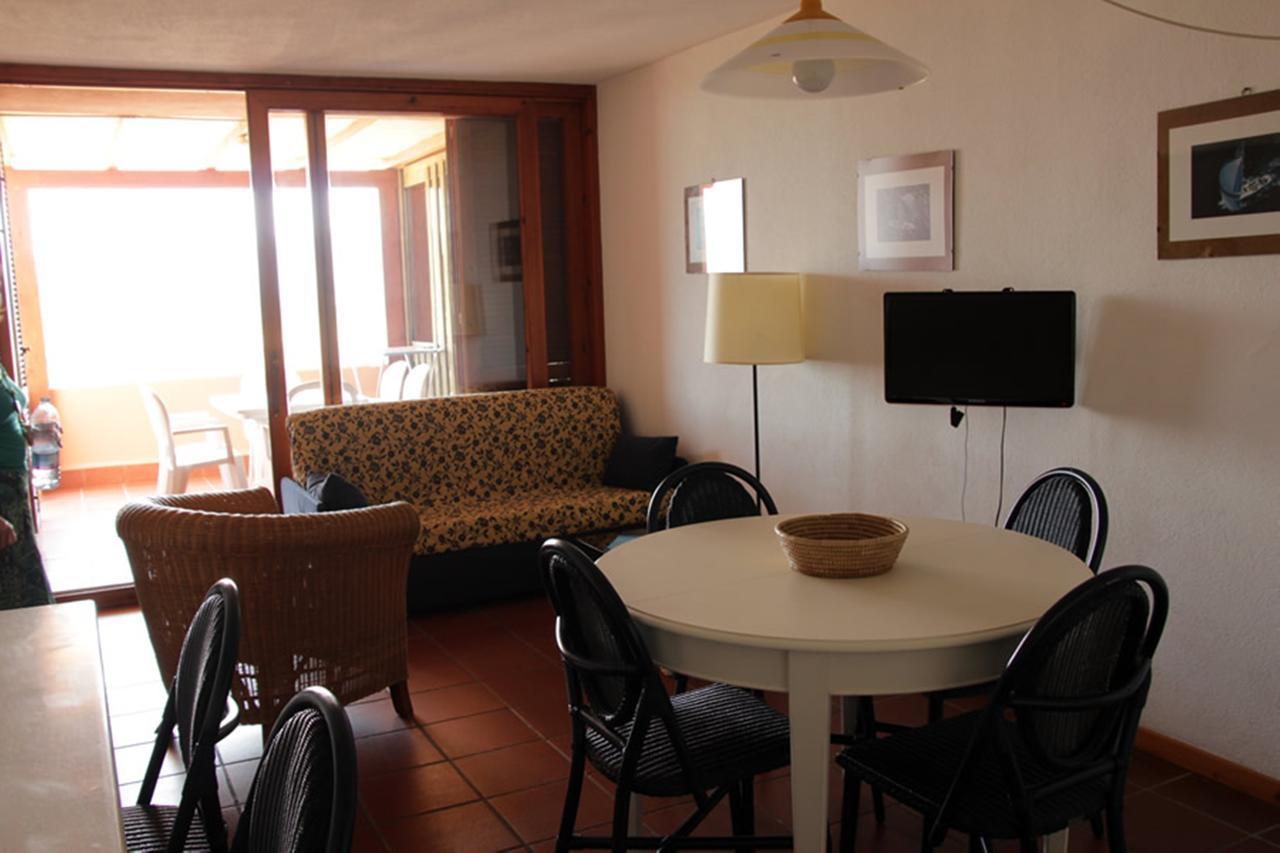 Residence Portolaconia Appartamenti Cannigione Szoba fotó